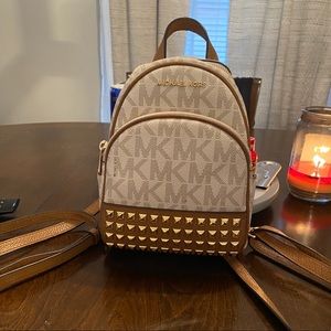 Micheal KORS backpack/purse